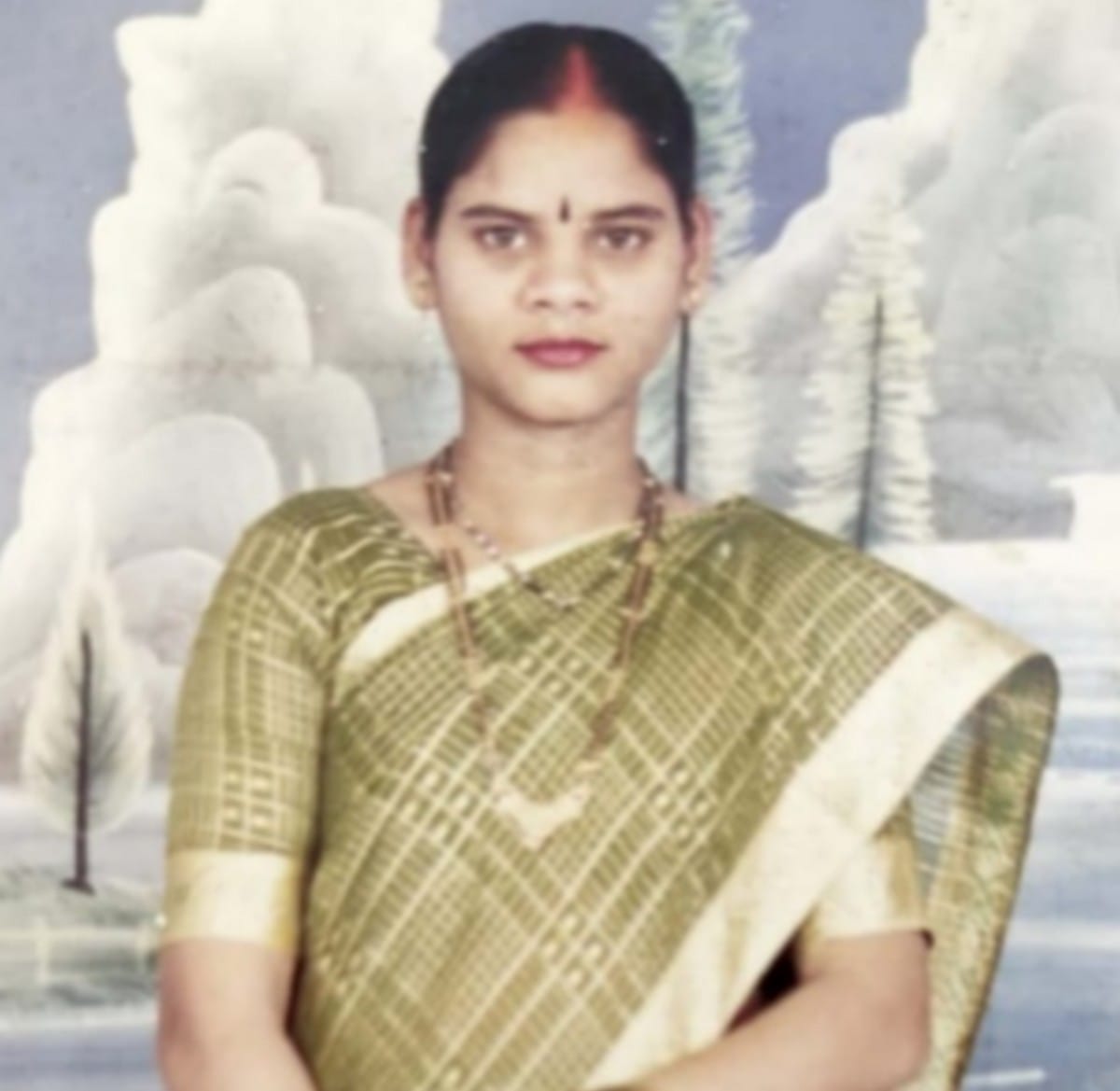 Woman killed by beating in land dispute four injured including husband in varanasi