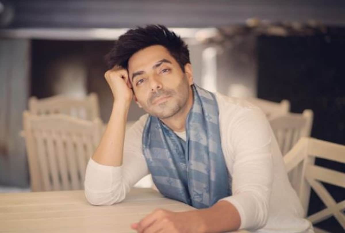 Aparshakti Khurana reacts to Social media ban says we should refer to hobby section written on CV