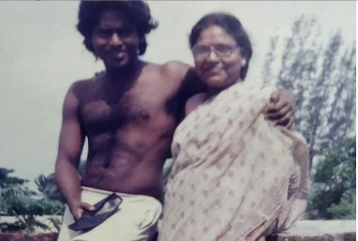 Dibyendu bhattacharya mother Gayatri passed away due to Heart attack actor could not attend last rites