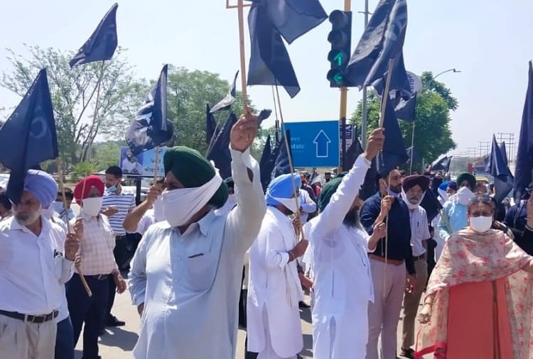 Black Day observed on Six Months of Kisan Andolan in Punjab and Haryana