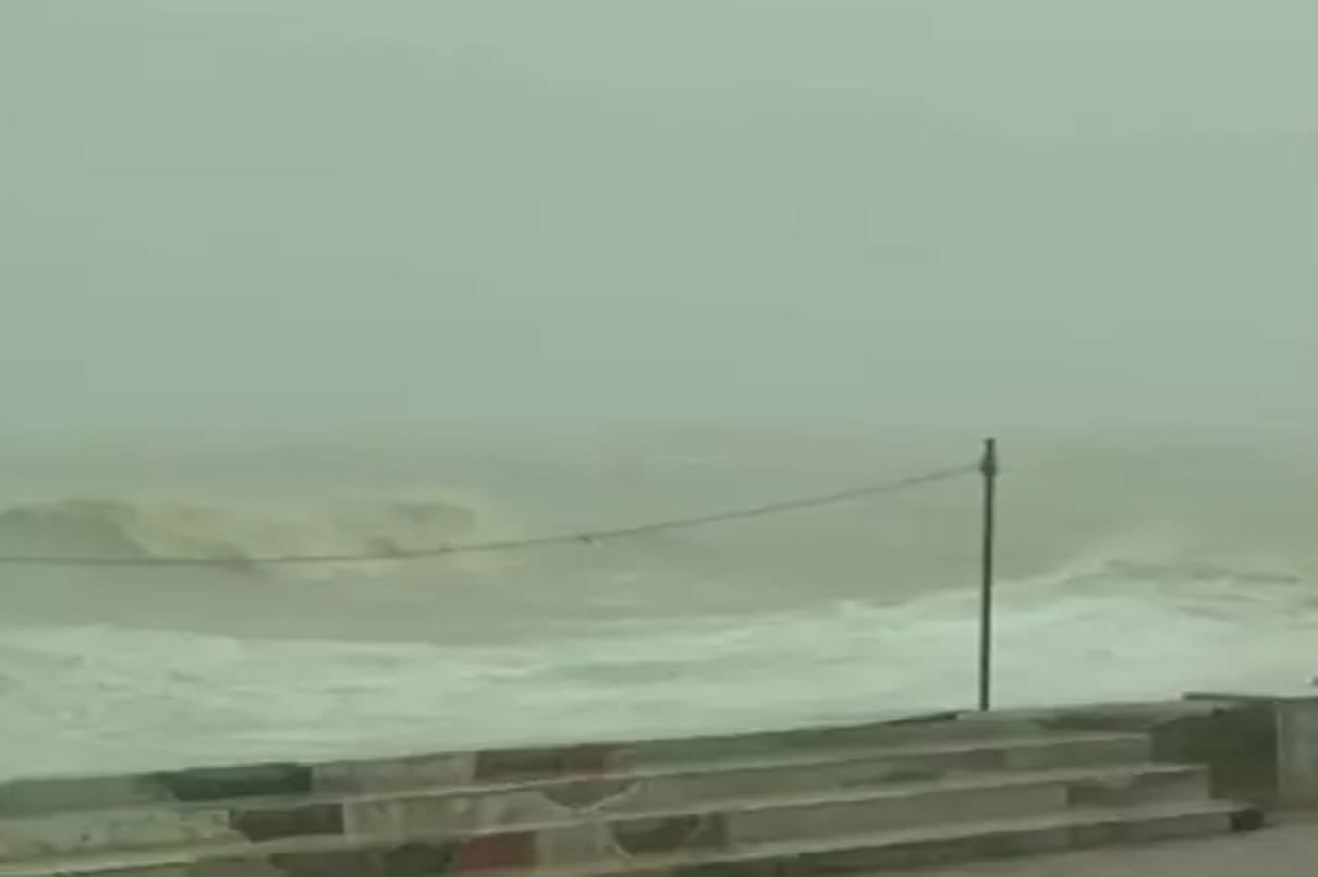 effect of cyclone yass on east Uttar Pradesh.