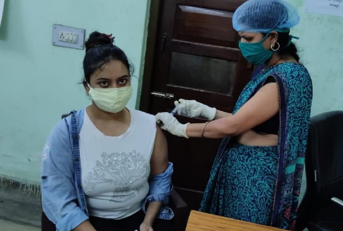 No slots for vaccination in government hospitals