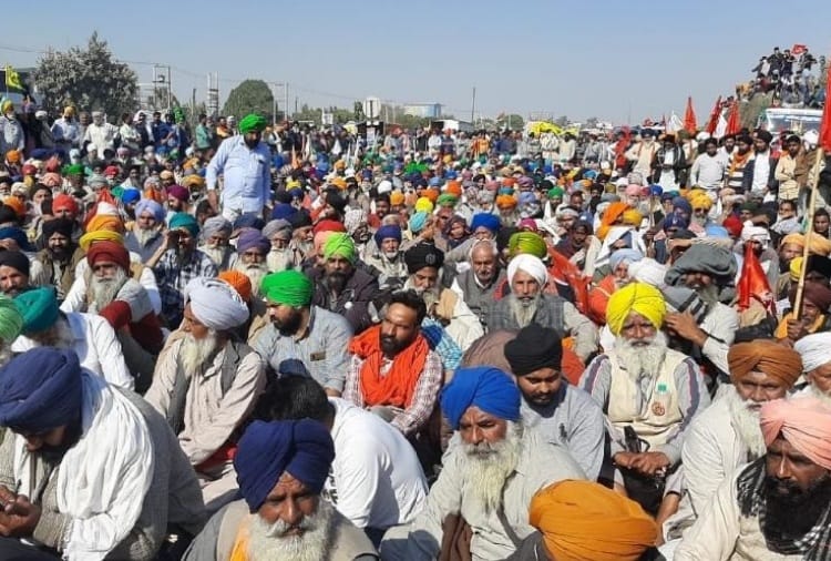 Many political parties gives their support to farmers against farm laws in Punjab