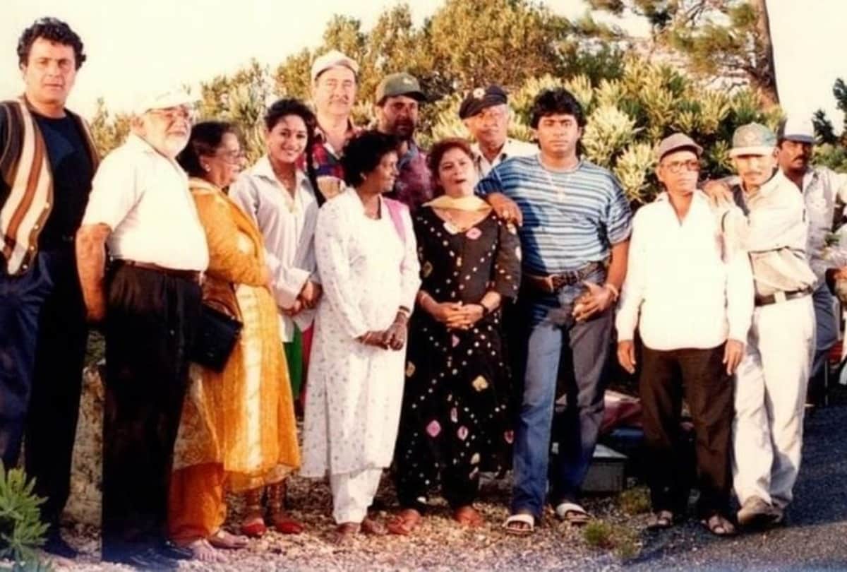 Madhuri Dixit Relives Memories Of Prem Granth On The Film's 25th Anniversary Rishi Kapoor Rajiv Kapoor