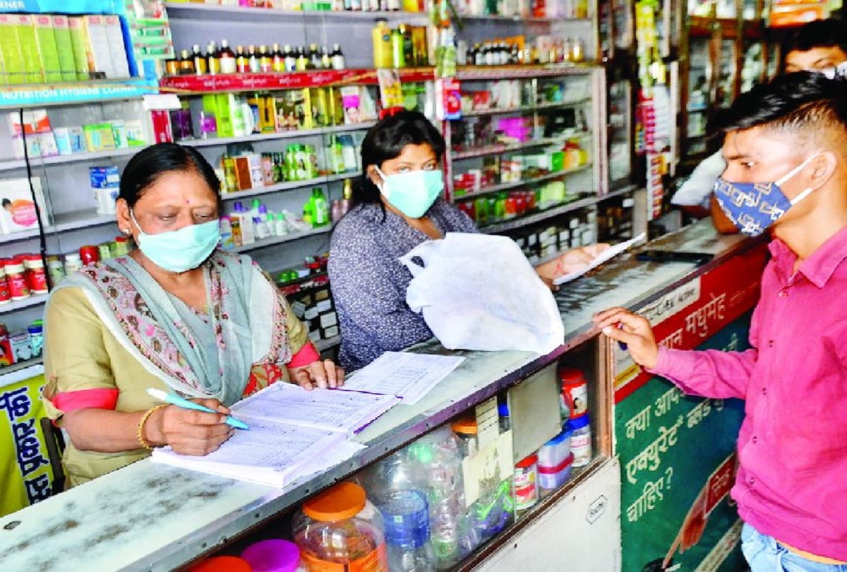 Aprajita Husband And Son Die Due To Covid Lata Garg Run Medical Shop