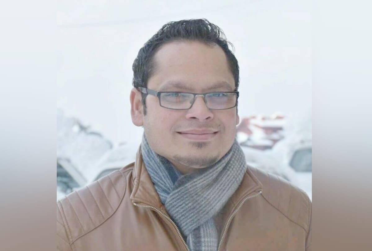 Himachal News: Dr sanjay Kashyap collected first sample of Covid in Chamba