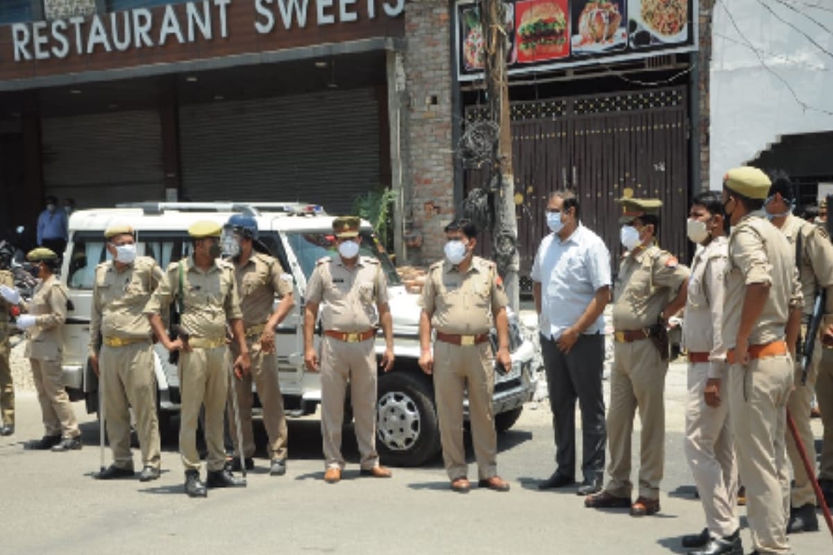 Moradabad meat seller alleges cops of arresting and beating him on false charges acquitted after giving 50 thousand bribe