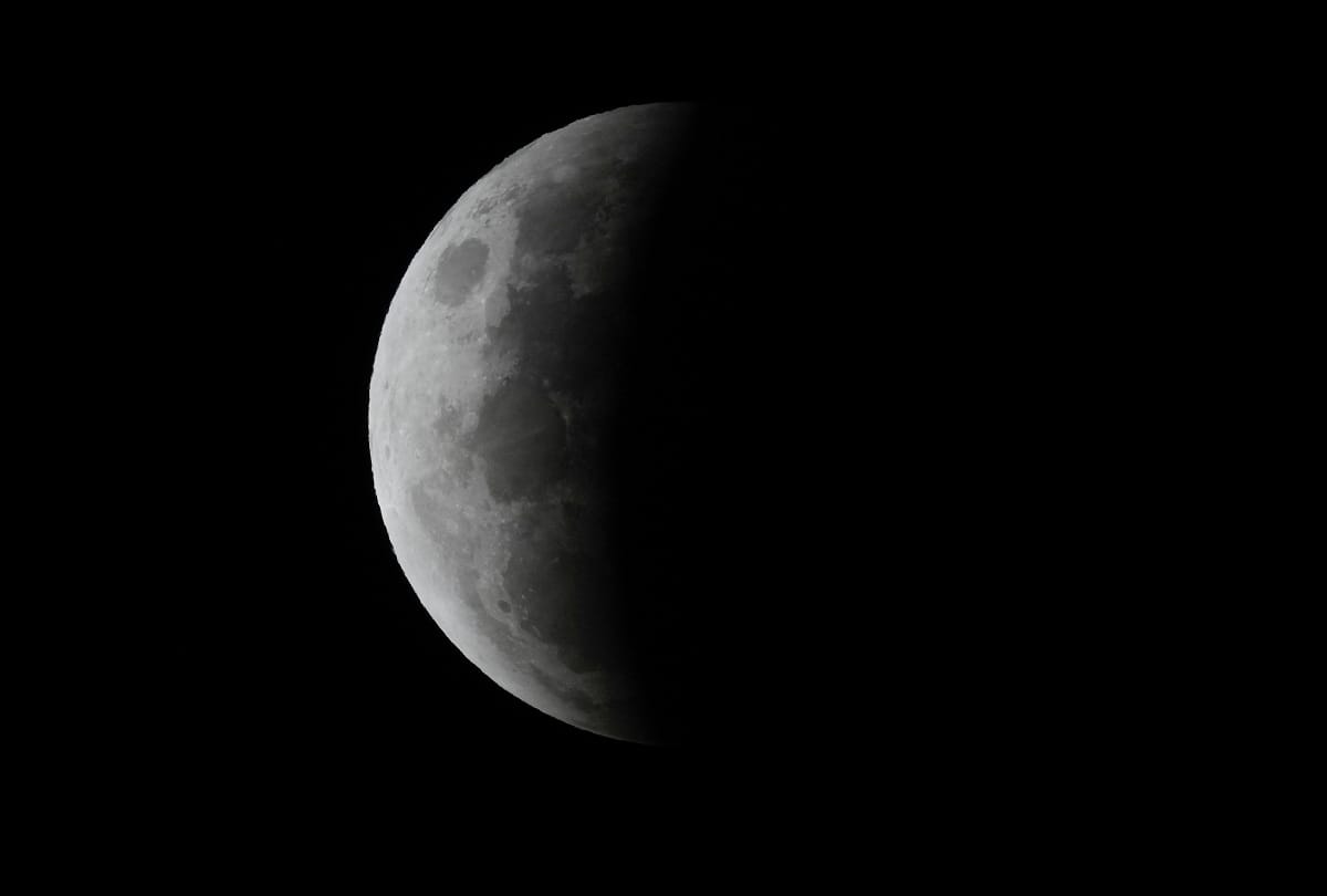 chandra grahan lunar eclipse 2021 date and time today latest news update: Year Last And Longest Lunar Eclipse on 19 November