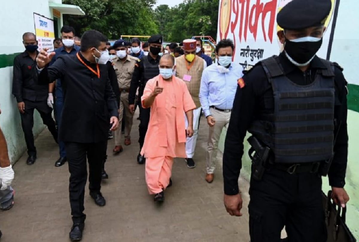 CM yogi adityanath will come varanasi visit Rudraksh Convention Center