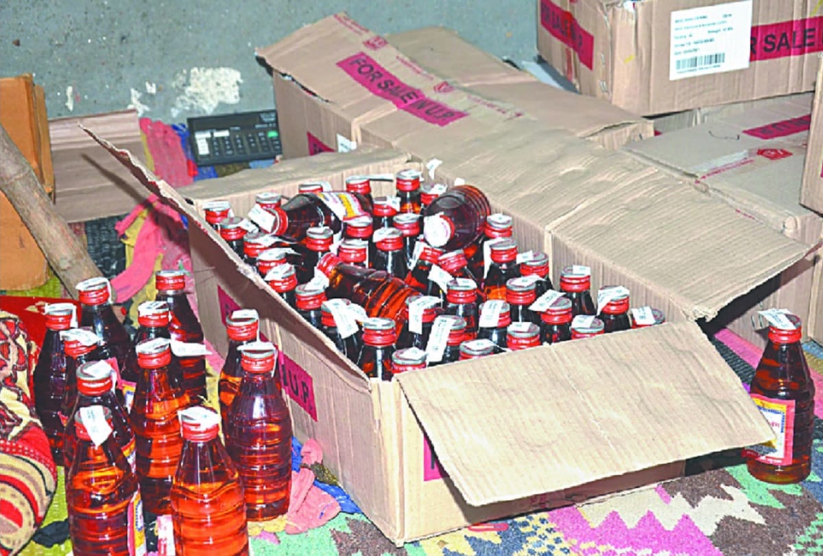 rae bareli liquor case five officers of police and three officers of excise department suspended