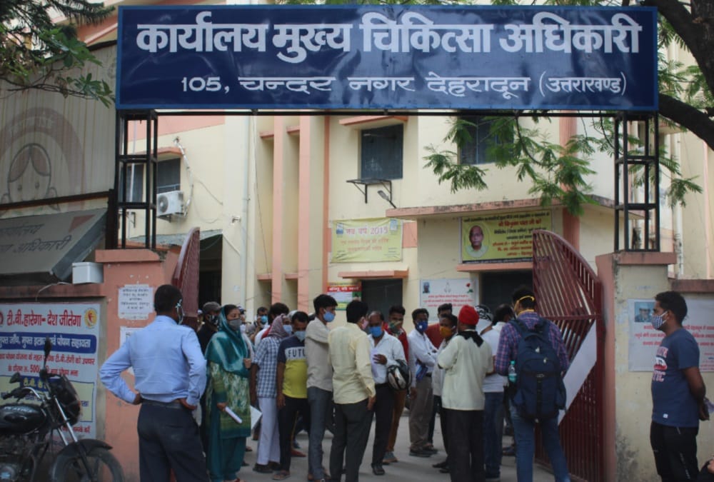 Black Fungus in Uttarakhand: Ruckus in dehradun CMO Office for Black Fungus Injection photos