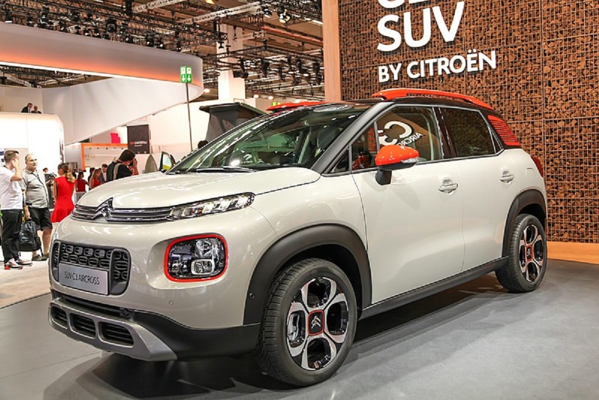Citroen C3 Aircross SUV global debut on April 27 citroen c3 aircross specifications