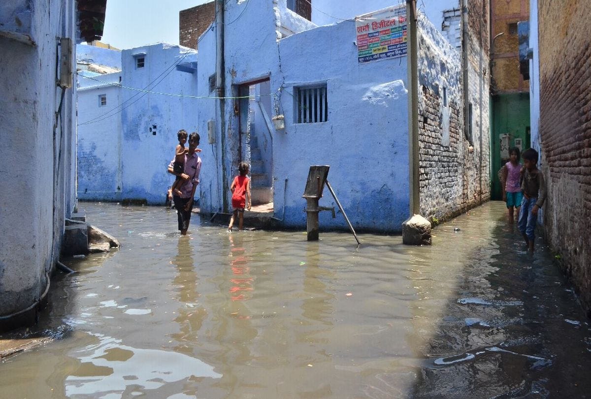 water logging on roads due to drainage overflow