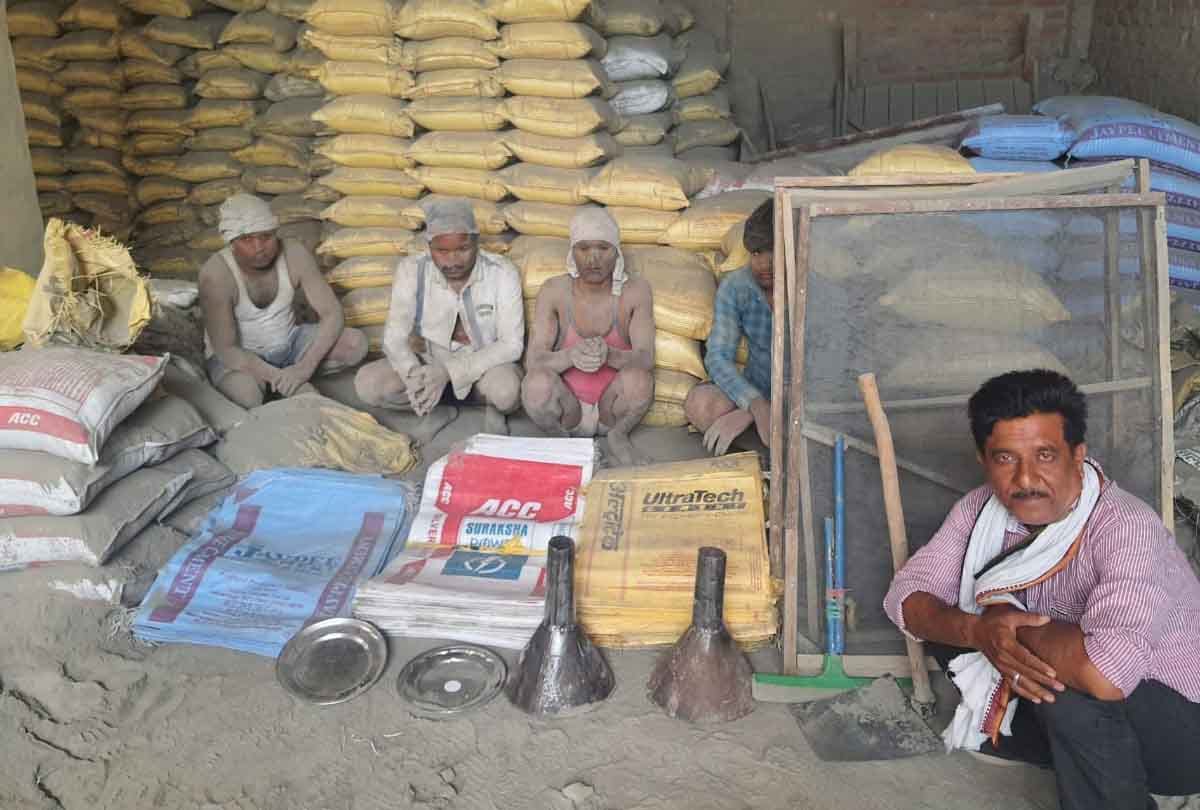 Kanpur: Crime Branch's SWAT team caught fake cement factory
