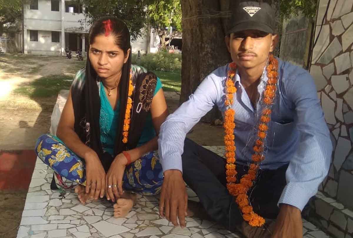 Marriage in the police station