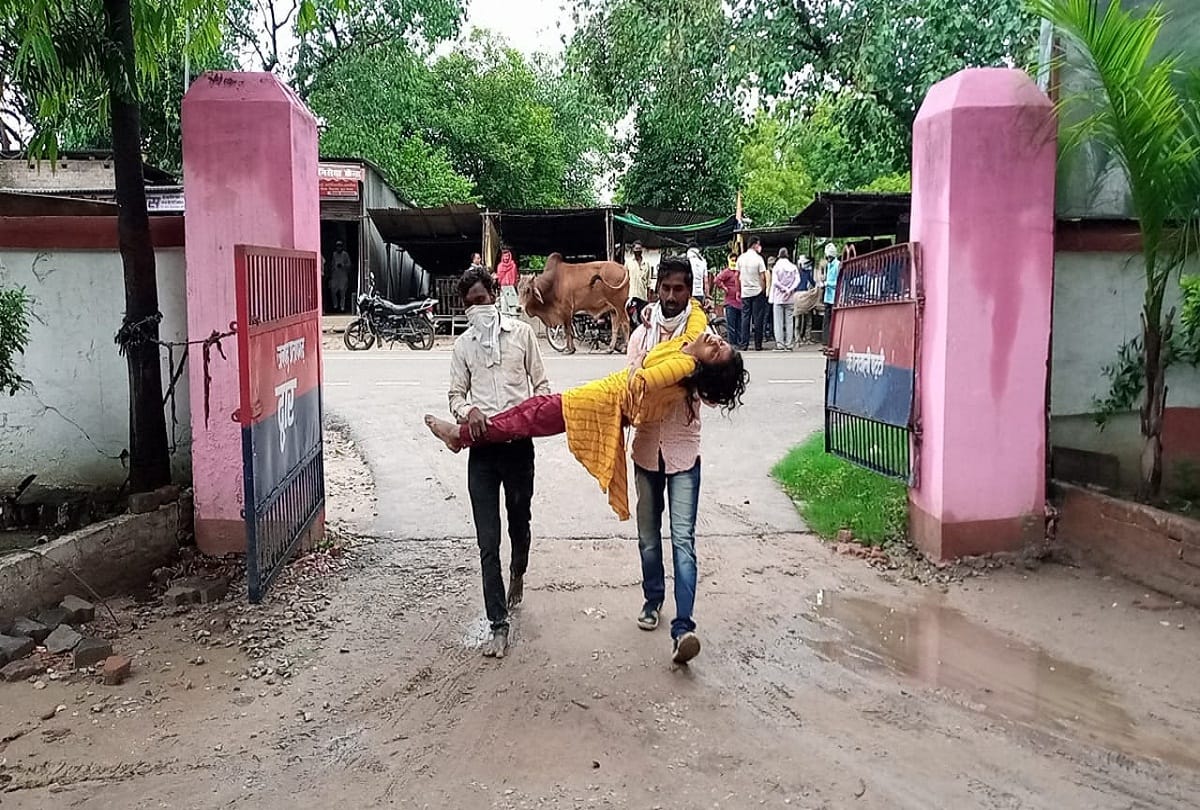 Two brothers thrashed over ghost in Pratapgarh