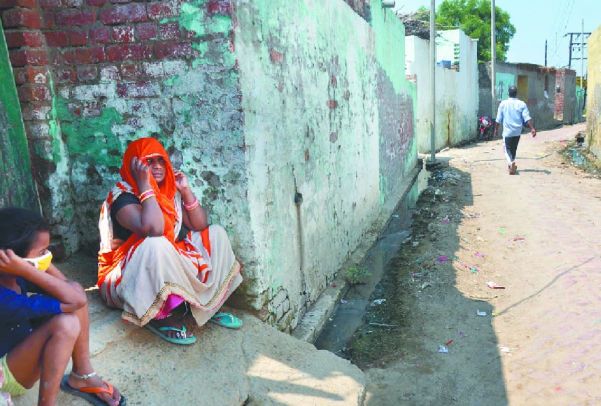 Liquor scandal investigation in Aligarh