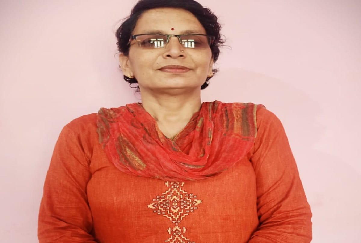 Suffering from cancer himself, Veena is still delivering medicines to Corona patients