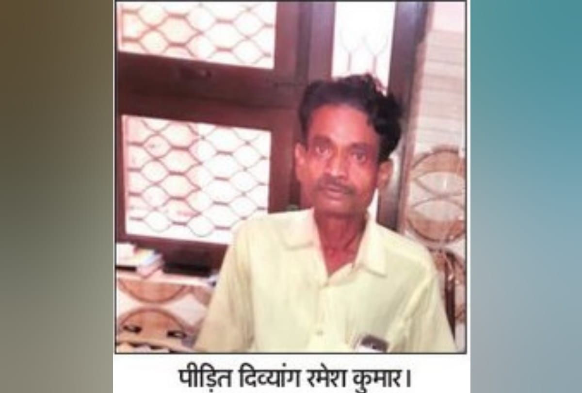 Ghaziabad police cruel face cops deboarded divyang man from auto even after his request and went in auto with accused for his medical