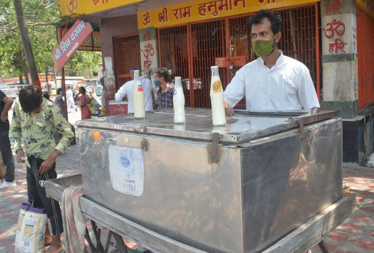 guides facing crisis of livelihood amid corona situation in Agra