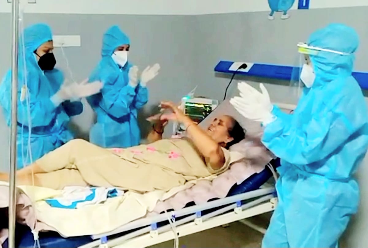 Himachal News: nurses dance in Covid Ward for entertainment of corona patients