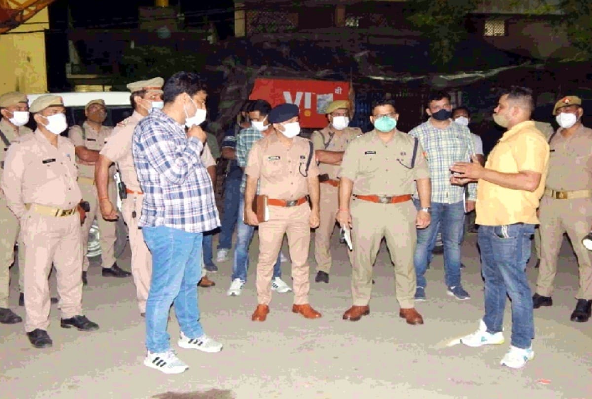   Seven boxes operating 15 SIMs found at Owais home in moradabad