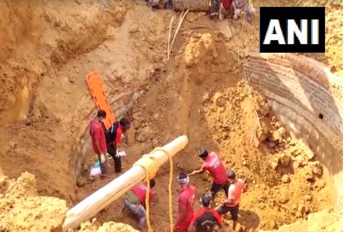 Chhattisgarh:  Three labourers died after they got trapped in a borewell due to mudslide in Surajpur District