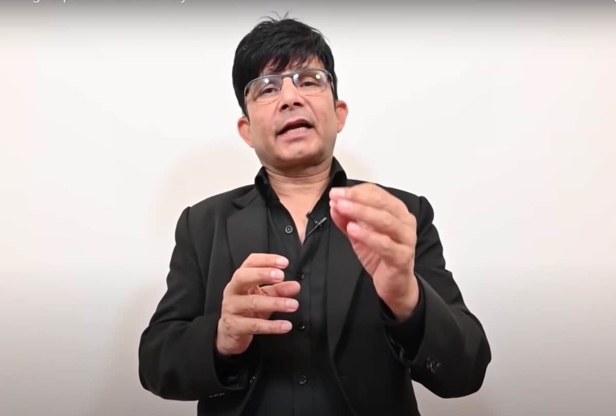 Kamal Rashid Khan aka krk arrested by mumbai Police at Airport over his controversial tweet in 2020