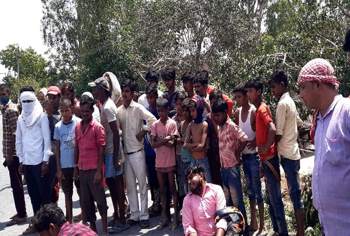 Road accident in Farrukhabad, youth died due to collision with dumper