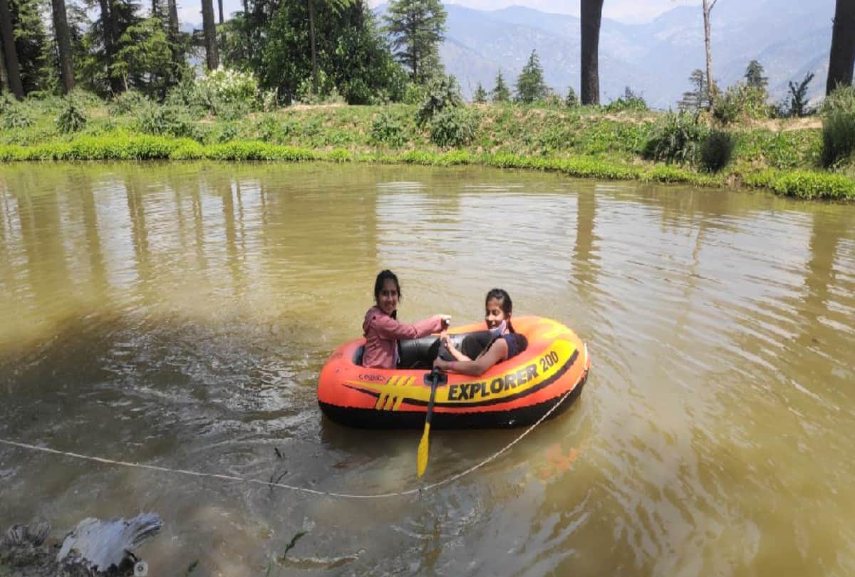 Enjoy boating in these lakes around Delhi during the rainy season