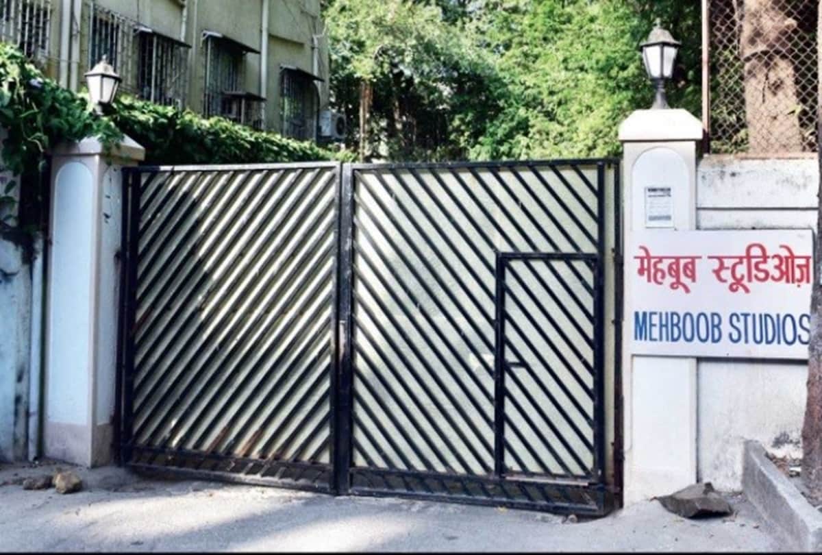 Bollywood employees in Mumbai will get vaccination in Mehboob studio from tomorrow onwards by Excel Entertainment