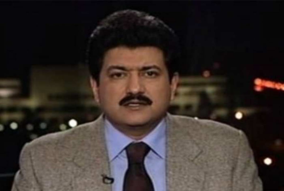 Imran khan govt ban Pakistan Journalist Hamid Mir prevented from anchoring the show on the TV channel