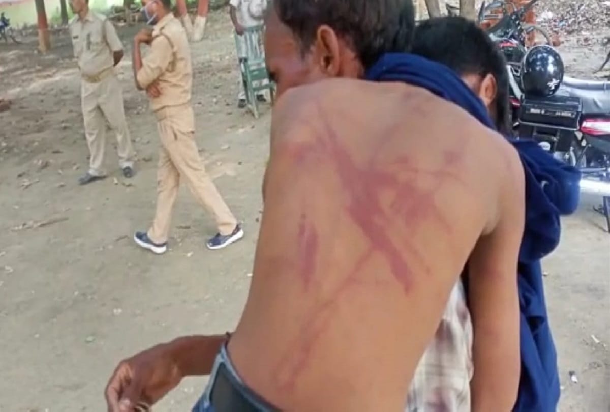 boy Brutally Beat In jaunpur In Allegation Of Mobile Theft his condition critical