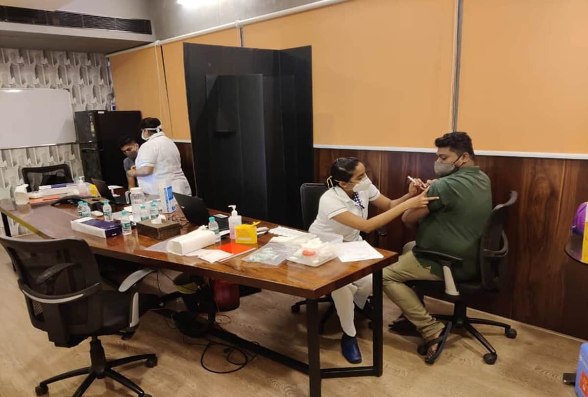 Bollywood employees in Mumbai will get vaccination in Mehboob studio from tomorrow onwards by Excel Entertainment