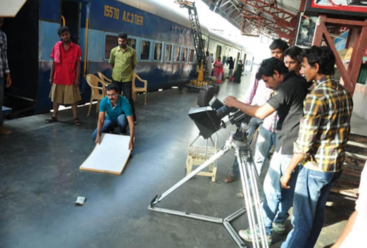 Bollywood employees in Mumbai will get vaccination in Mehboob studio from tomorrow onwards by Excel Entertainment
