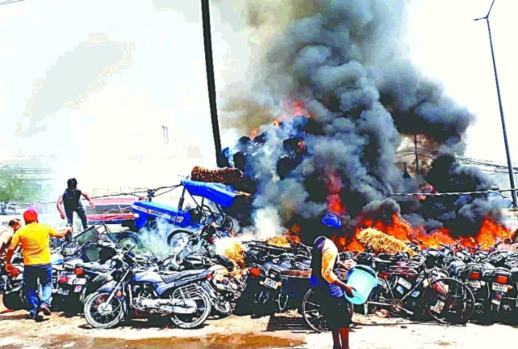 21 vehicles burnt due to fire breaks in Ludhiana of Punjab