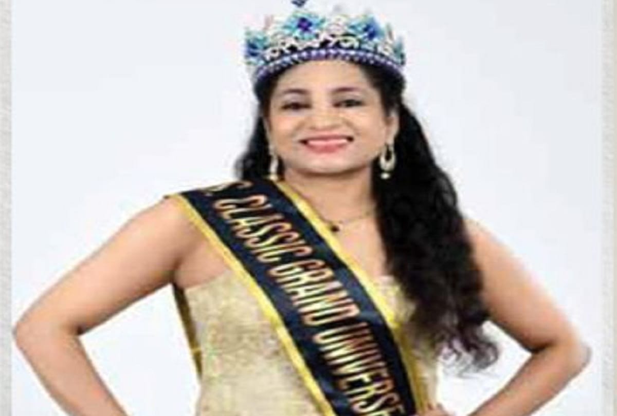 shashikala who lived in kerala received classic mrs grand universe award 2021