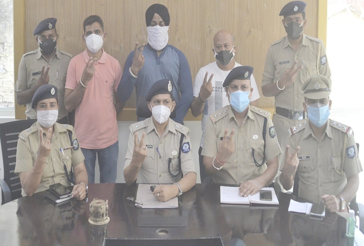 Three arrested with a consignment of crores ganja hashish in paonta himachal