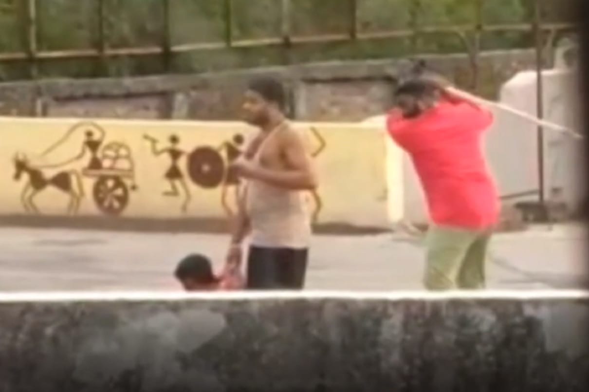 Five attackers killed youth with sticks video viral in ujjain