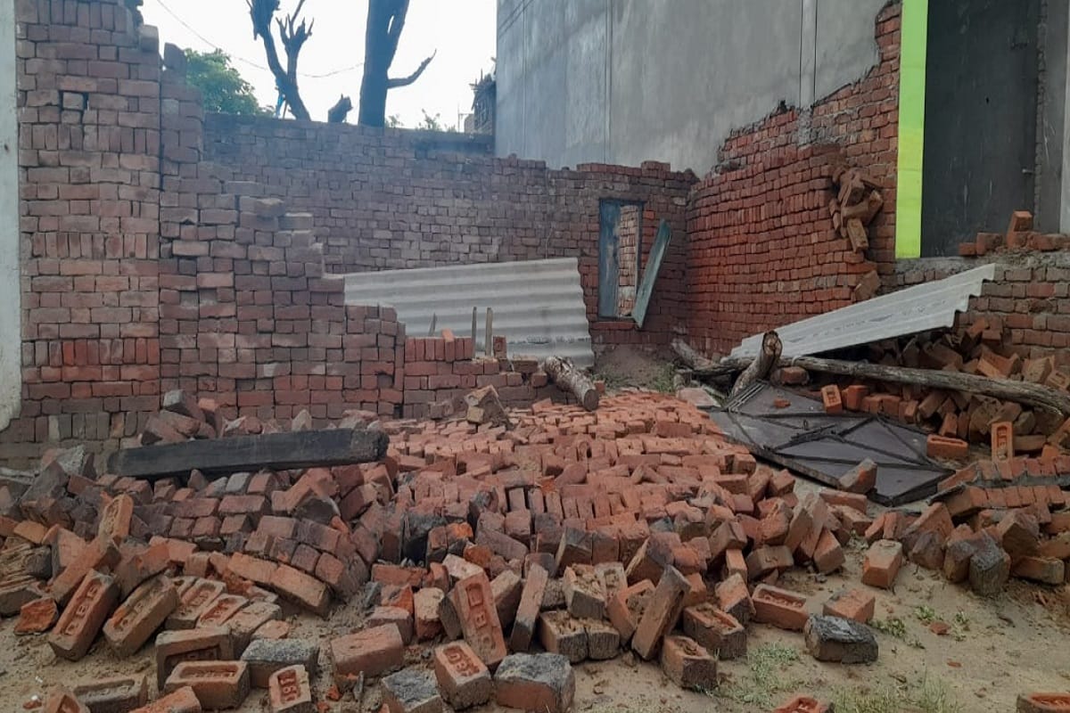 Many houses were damaged due to storm and rain in many villages of western UP and see photos