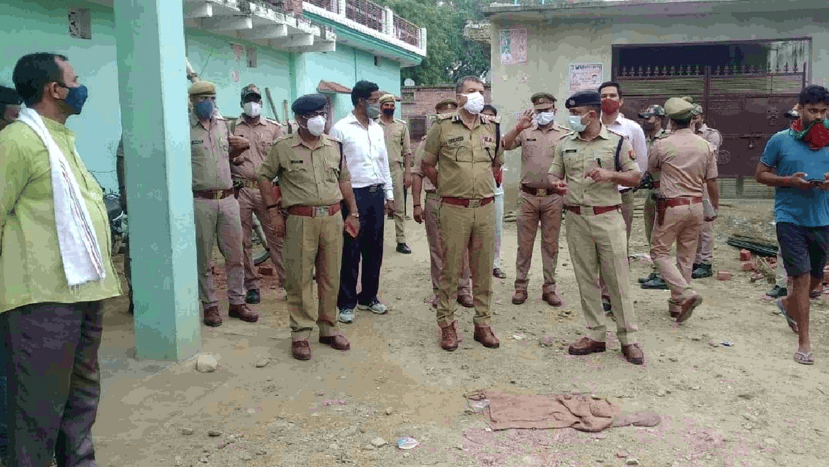 Police could not find clue of kidnapped doctor in chandauli