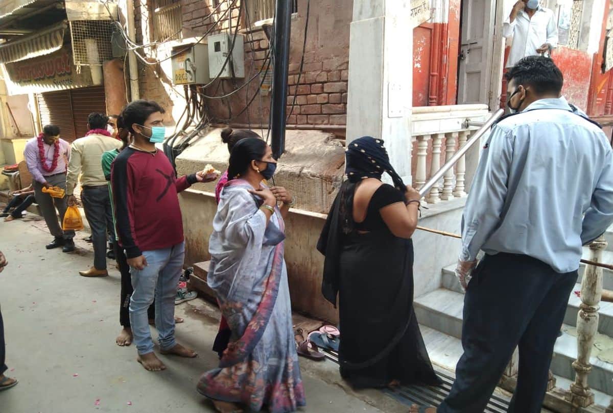 Banke Bihari Mandir Open After Corona Curfew From Today Devotees Darshan In Braj Temple