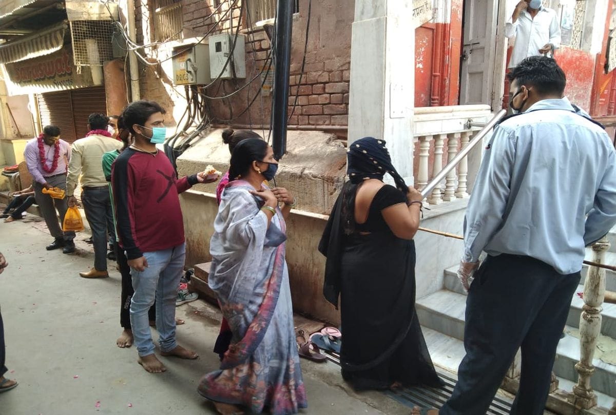 Banke Bihari Mandir Open After Corona Curfew From Today Devotees Darshan In Braj Temple