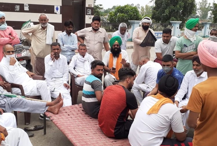 Farmers Protest against JJP MLA in Tohana of Haryana