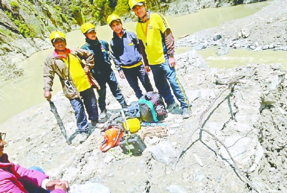 Uttarakhand News :  No danger from cracks of glaciers in rishiganga