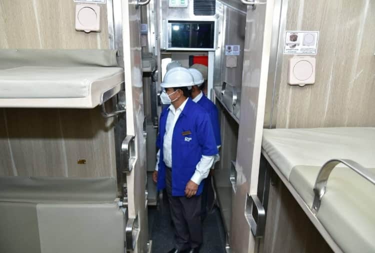 RCF Kapurthala made first AC 3-tier economy train coach