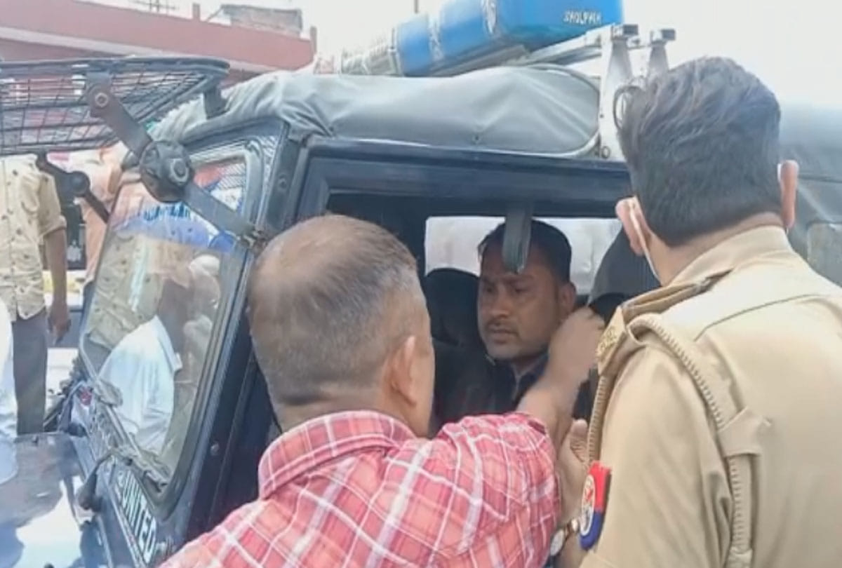 Dispute between BJP worker and police in Kanpur up