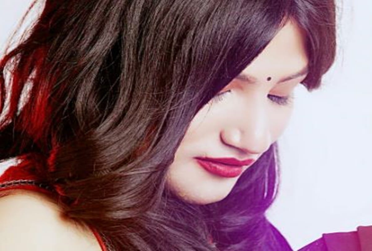 Mahika sharma revealed about how she faced challenges after  her friendship with danny d got viral