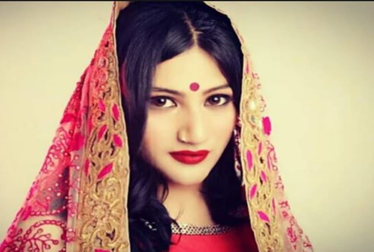 Mahika sharma revealed about how she faced challenges after  her friendship with danny d got viral