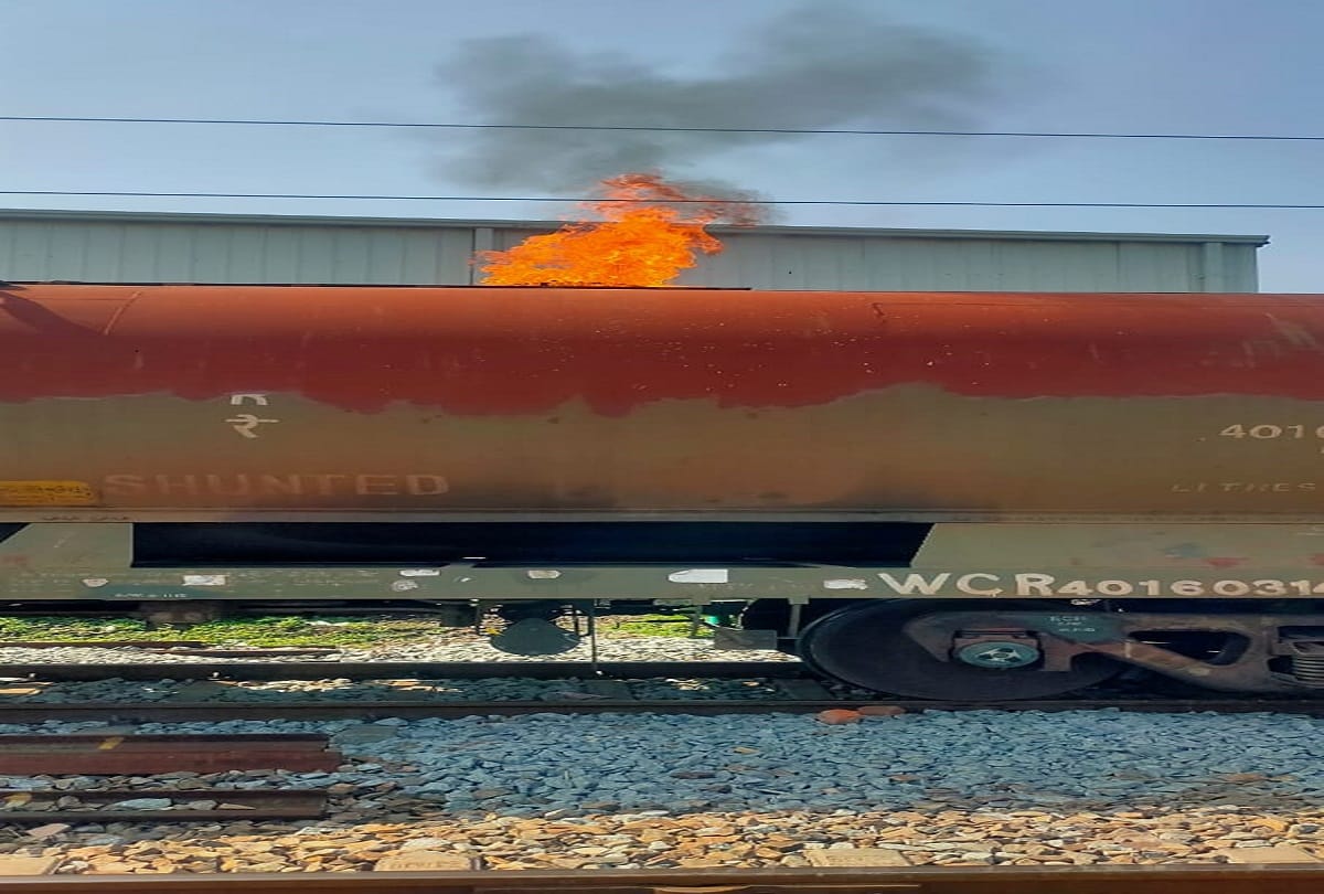 Diesel loaded goods train saved from becoming a burning train in PDDU Nagar one wagon catches fire